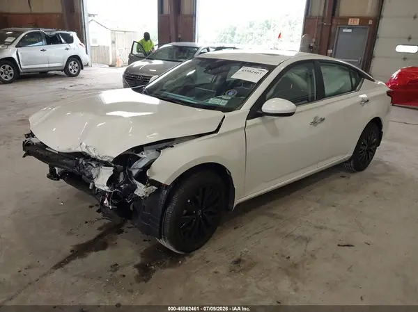 1N4BL4DW5SN412755 2025 NISSAN ALTIMA - Image 2