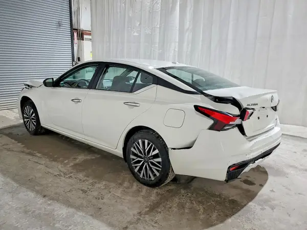 1N4BL4DW5SN415042 2025 NISSAN ALTIMA - Image 2