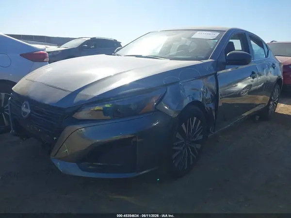 1N4BL4DW5TN304525 2026 NISSAN ALTIMA - Image 2
