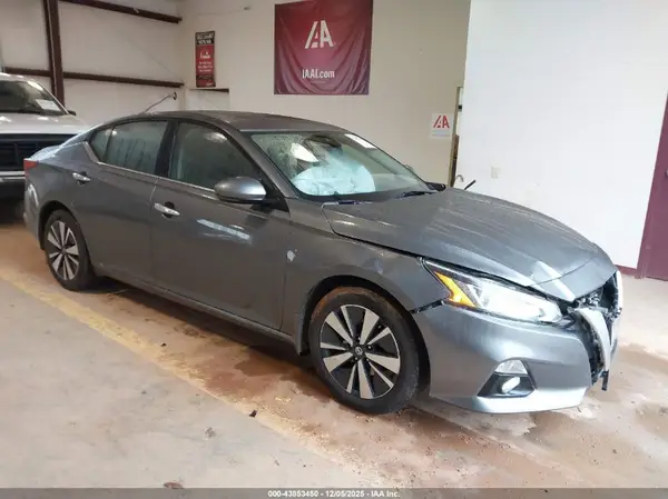 1N4BL4DW6KC201074 2019 NISSAN ALTIMA - Image 1