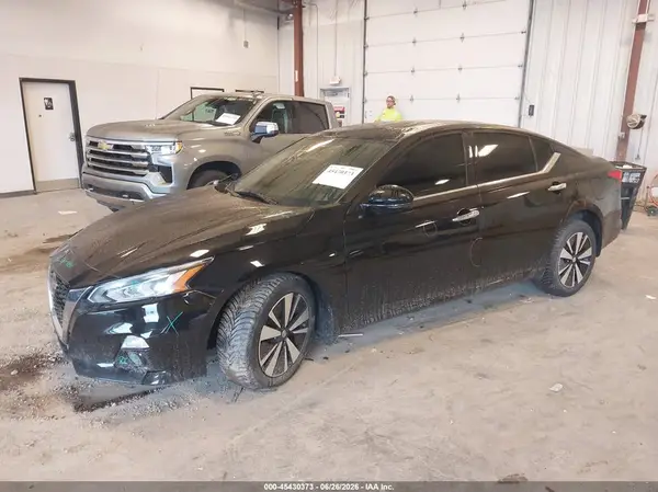 1N4BL4DW6KC246015 2019 NISSAN ALTIMA - Image 2