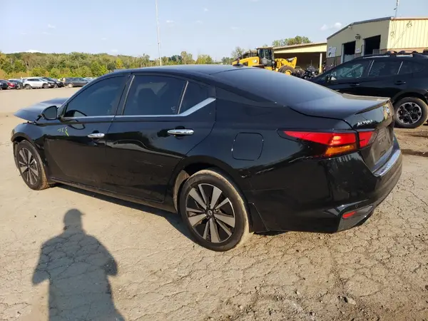 1N4BL4DW6MN310688 2021 NISSAN ALTIMA - Image 2