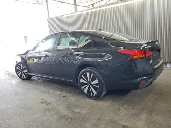 1N4BL4DW6MN408670 2021 NISSAN ALTIMA - Image 2