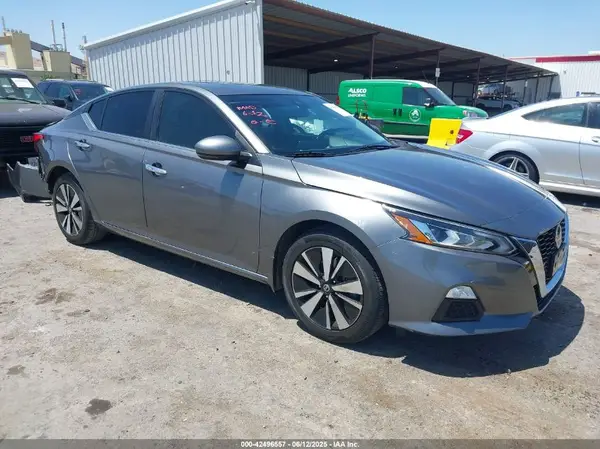1N4BL4DW6NN311647 2022 NISSAN ALTIMA - Image 1