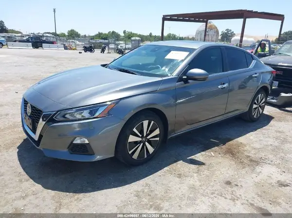 1N4BL4DW6NN311647 2022 NISSAN ALTIMA - Image 2