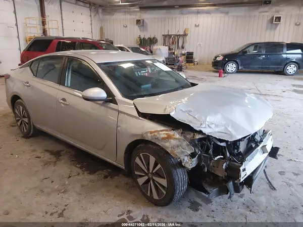 1N4BL4DW6NN332479 2022 NISSAN ALTIMA - Image 1