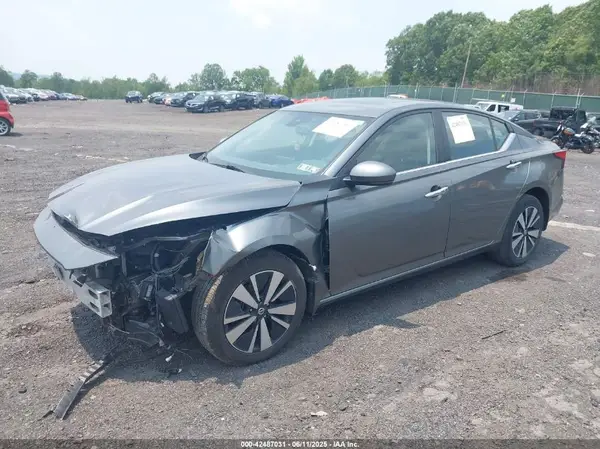 1N4BL4DW6NN354868 2022 NISSAN ALTIMA - Image 2