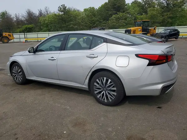 1N4BL4DW6PN370216 2023 NISSAN ALTIMA - Image 2