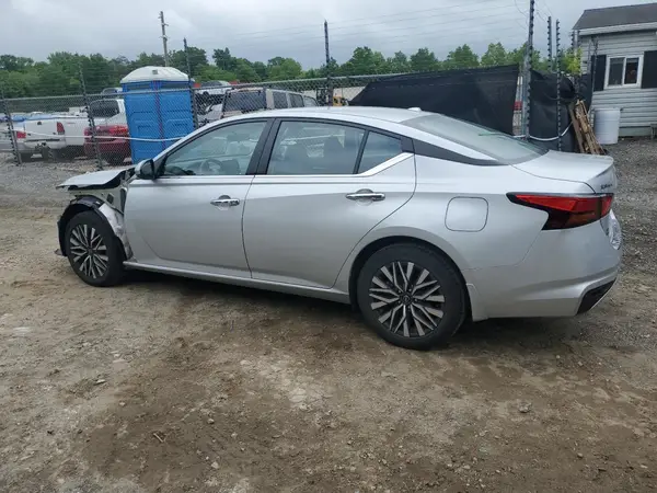 1N4BL4DW6PN379062 2023 NISSAN ALTIMA - Image 2