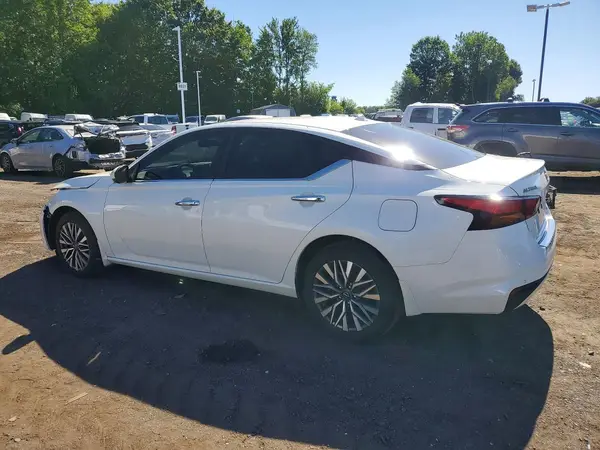 1N4BL4DW6PN393608 2023 NISSAN ALTIMA - Image 2