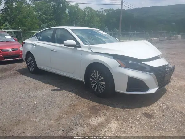 1N4BL4DW6PN395794 2023 NISSAN ALTIMA - Image 1