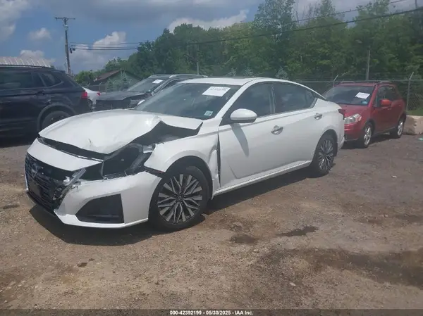 1N4BL4DW6PN395794 2023 NISSAN ALTIMA - Image 2