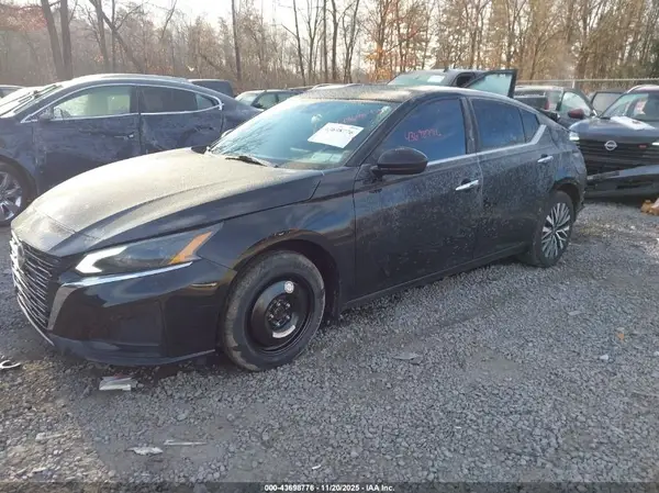 1N4BL4DW6RN331533 2024 NISSAN ALTIMA - Image 2
