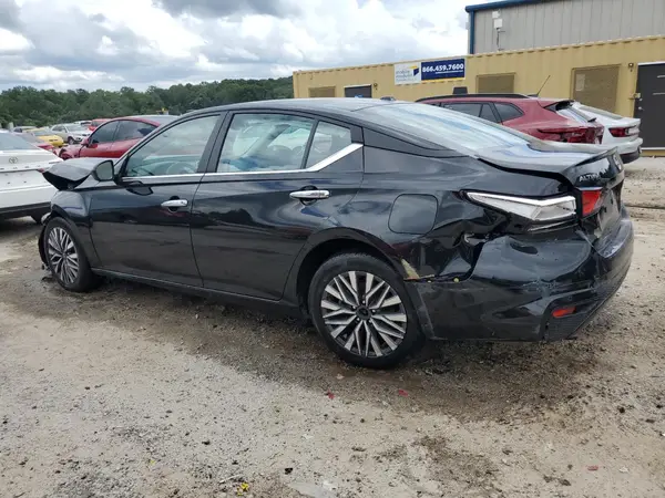 1N4BL4DW6RN340247 2024 NISSAN ALTIMA - Image 2