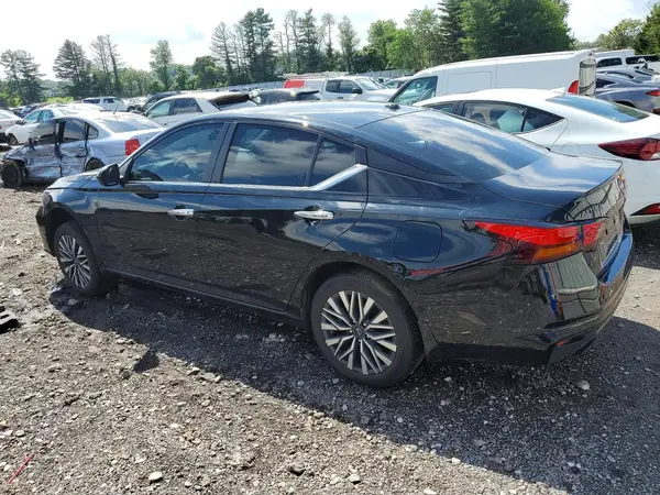 1N4BL4DW6RN359672 2024 NISSAN ALTIMA - Image 2