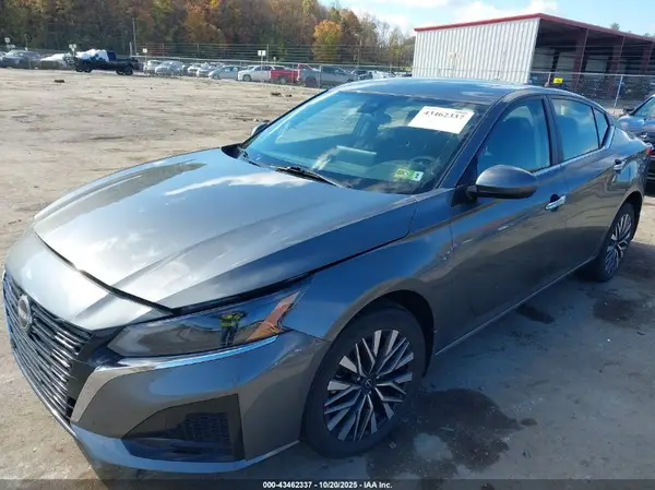 1N4BL4DW6RN381848 2024 NISSAN ALTIMA - Image 2