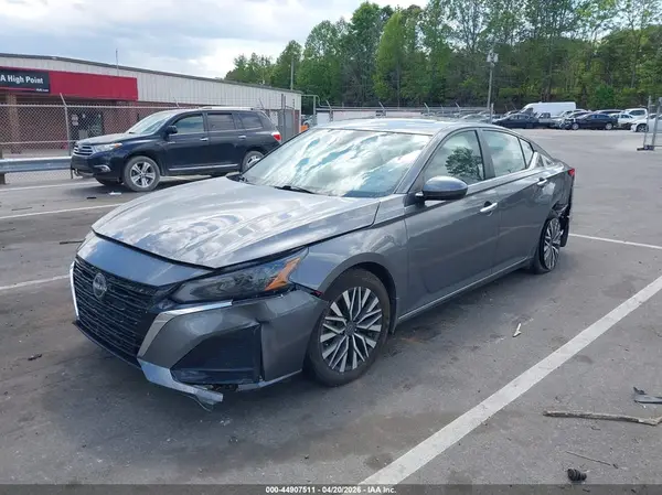 1N4BL4DW6RN388086 2024 NISSAN ALTIMA - Image 2