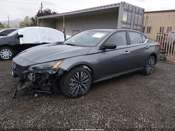 1N4BL4DW6RN405565 2024 NISSAN ALTIMA - Image 2
