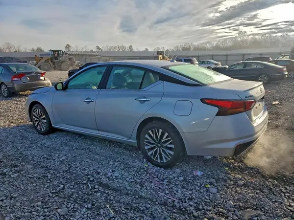 1N4BL4DW6RN421331 2024 NISSAN ALTIMA - Image 2