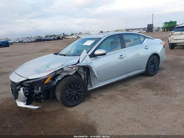 1N4BL4DW6SN406317 2025 NISSAN ALTIMA - Image 2