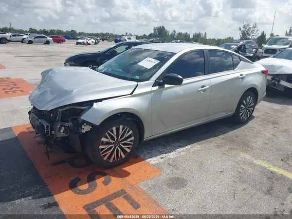 1N4BL4DW6TN318823 2026 NISSAN ALTIMA - Image 2