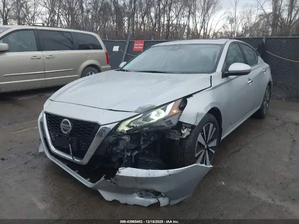 1N4BL4DW7KN318215 2019 NISSAN ALTIMA - Image 2