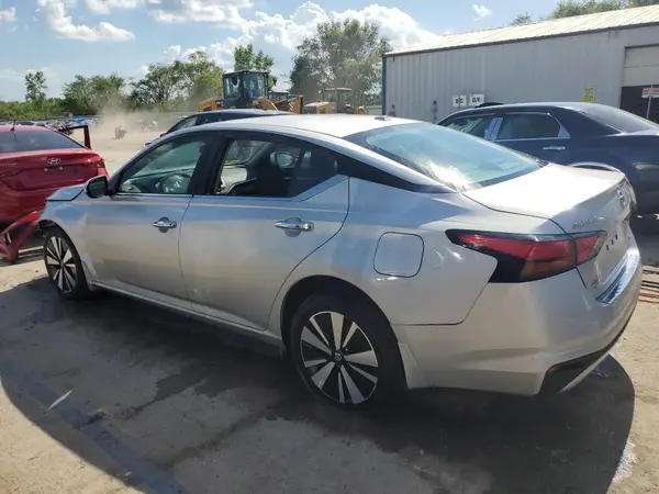 1N4BL4DW7NN304514 2022 NISSAN ALTIMA - Image 2