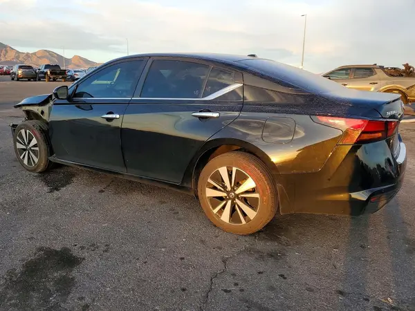 1N4BL4DW7NN365796 2022 NISSAN ALTIMA - Image 2