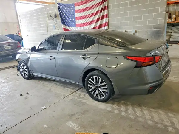 1N4BL4DW7NN390021 2022 NISSAN ALTIMA - Image 2
