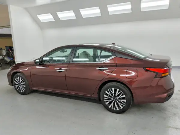 1N4BL4DW7PN315144 2023 NISSAN ALTIMA - Image 2