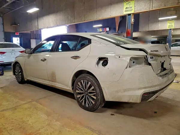 1N4BL4DW7PN330789 2023 NISSAN ALTIMA - Image 2