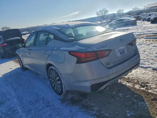 1N4BL4DW7PN331019 2023 NISSAN ALTIMA - Image 2