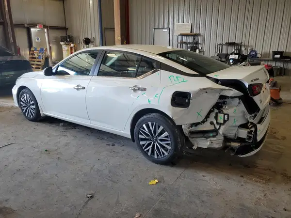 1N4BL4DW7PN408830 2023 NISSAN ALTIMA - Image 2