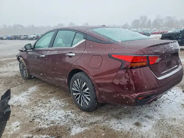 1N4BL4DW7RN316796 2024 NISSAN ALTIMA - Image 2