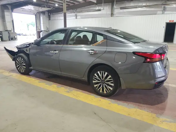 1N4BL4DW7RN356330 2024 NISSAN ALTIMA - Image 2