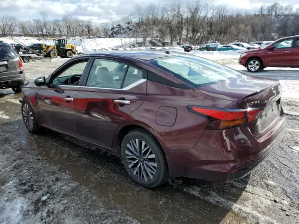 1N4BL4DW7RN359907 2024 NISSAN ALTIMA - Image 2