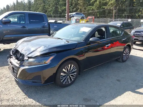 1N4BL4DW7RN401444 2024 NISSAN ALTIMA - Image 2