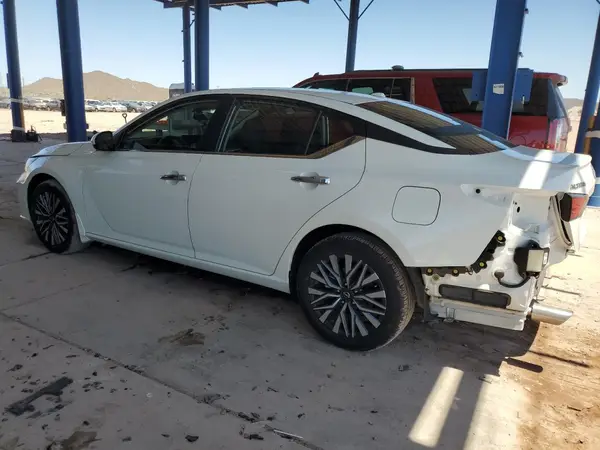 1N4BL4DW7RN405879 2024 NISSAN ALTIMA - Image 2