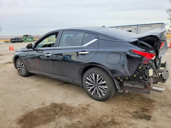 1N4BL4DW7RN430829 2024 NISSAN ALTIMA - Image 2