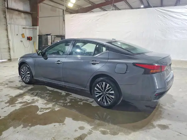 1N4BL4DW7SN325424 2025 NISSAN ALTIMA - Image 2