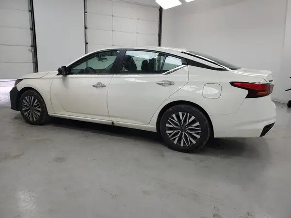 1N4BL4DW7SN374056 2025 NISSAN ALTIMA - Image 2