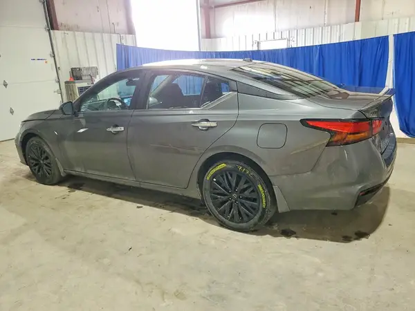 1N4BL4DW7SN378138 2025 NISSAN ALTIMA - Image 2