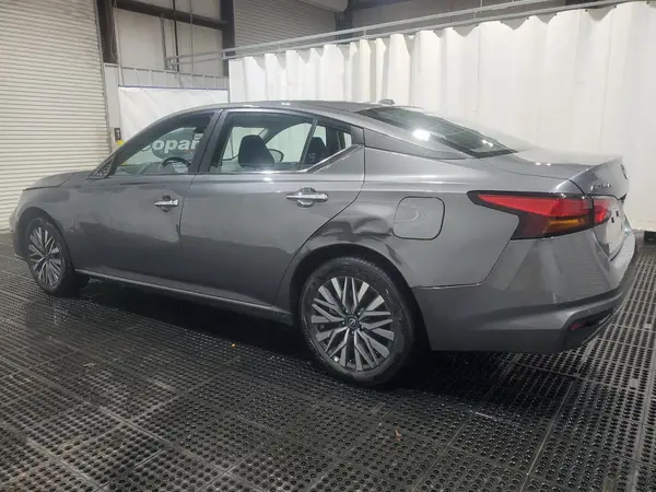 1N4BL4DW7SN385090 2025 NISSAN ALTIMA - Image 2