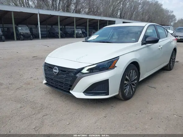 1N4BL4DW7TN314134 2026 NISSAN ALTIMA - Image 2