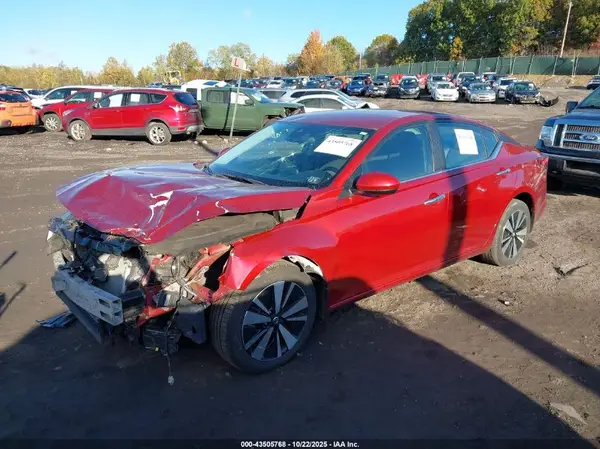 1N4BL4DW8MN335401 2021 NISSAN ALTIMA - Image 2