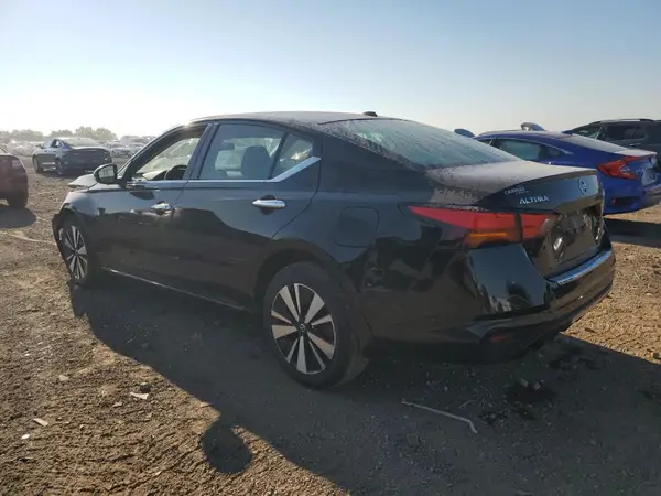 1N4BL4DW8MN411702 2021 NISSAN ALTIMA - Image 2