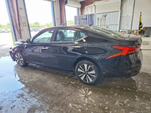 1N4BL4DW8NN382459 2022 NISSAN ALTIMA - Image 2
