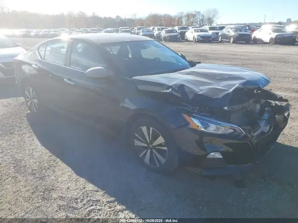 1N4BL4DW8NN383787 2022 NISSAN ALTIMA - Image 1