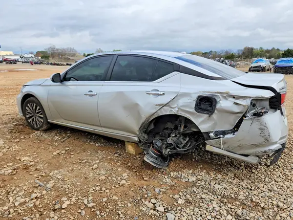 1N4BL4DW8PN320529 2023 NISSAN ALTIMA - Image 2