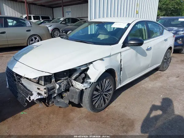 1N4BL4DW8RN354344 2024 NISSAN ALTIMA - Image 2